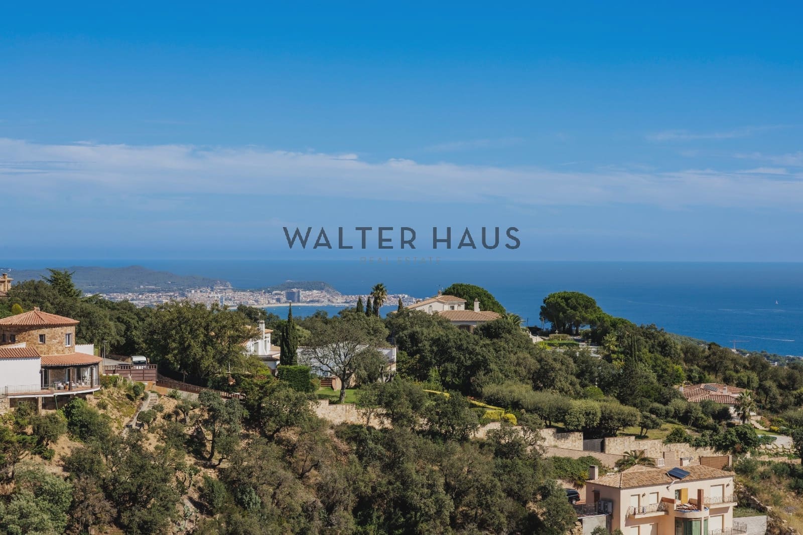 4 bedroom Flat for sale in Platja d'Aro with pool - € 1,295,000 (Ref: 9297945)