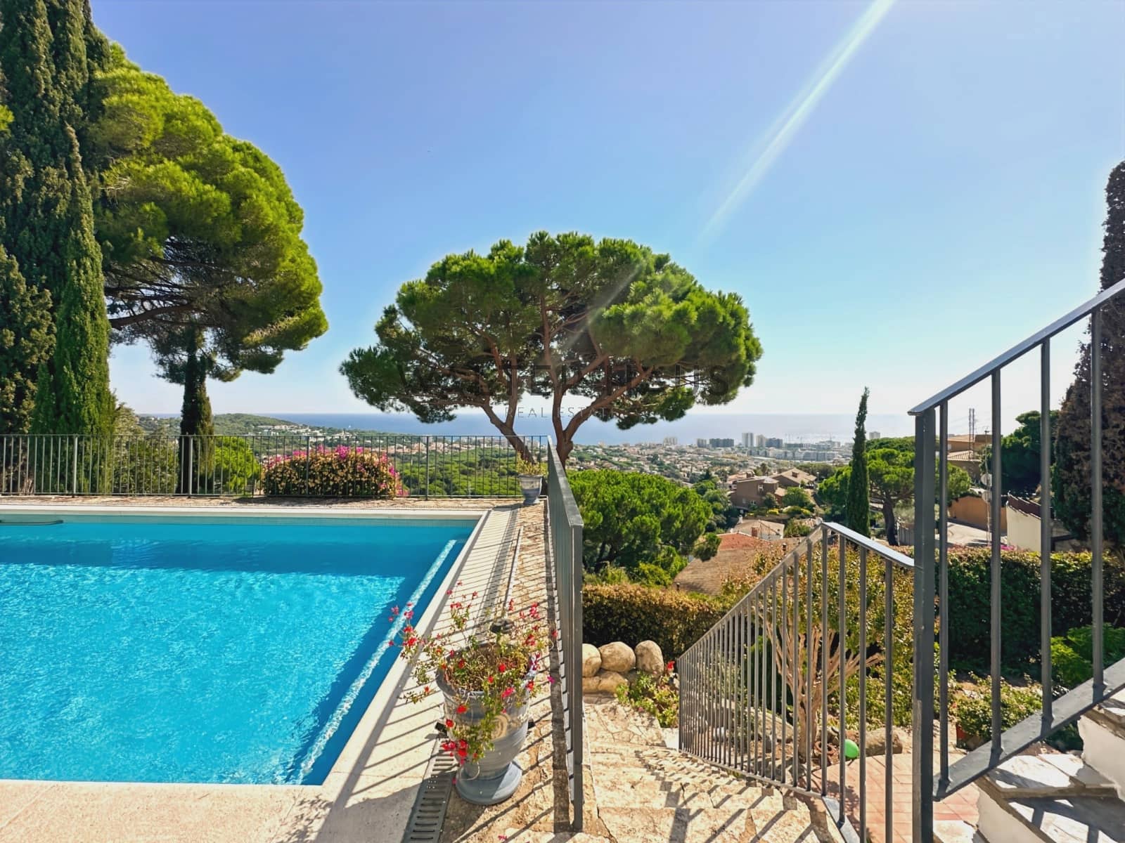 6 bedroom Villa for sale in Platja d'Aro with pool - € 1,200,000 (Ref: 9301404)