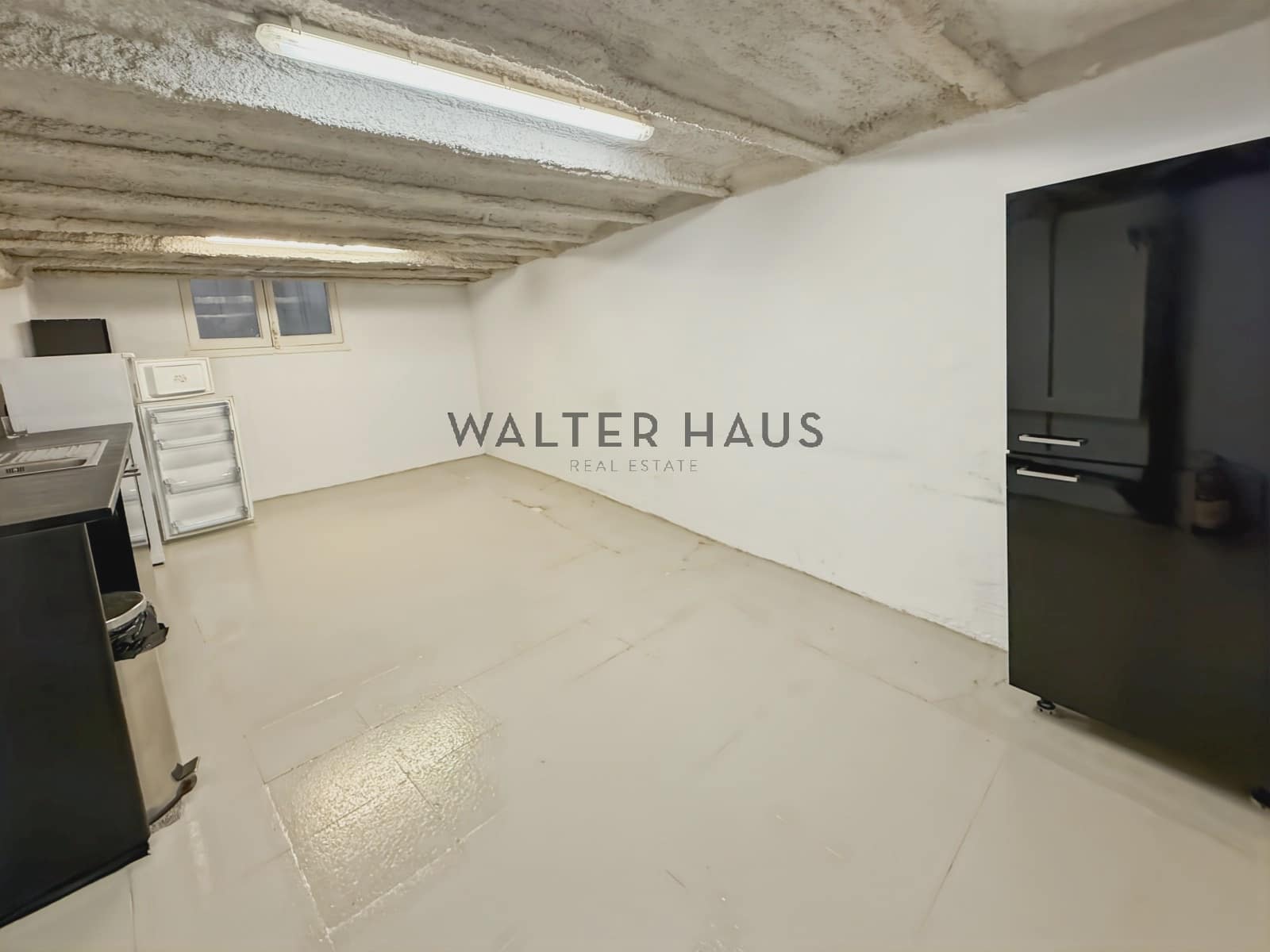 Erhverv til leje i Barcelona by - € 3.800 (Ref: 9301806)