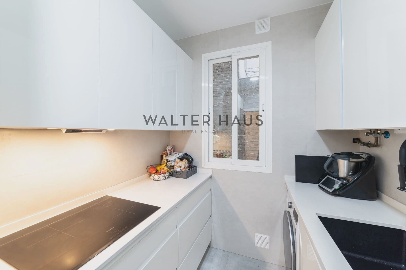 3 slaapkamer Flat te koop in Madrid stad - € 1.220.000 (Ref: 9302002)