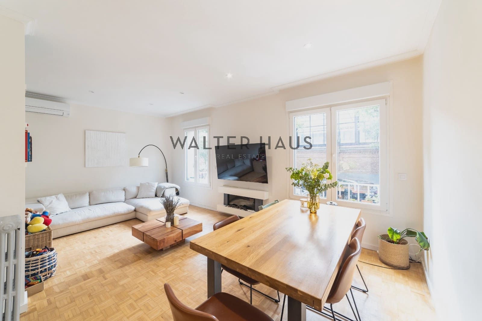 3 slaapkamer Flat te koop in Madrid stad - € 1.220.000 (Ref: 9302002)