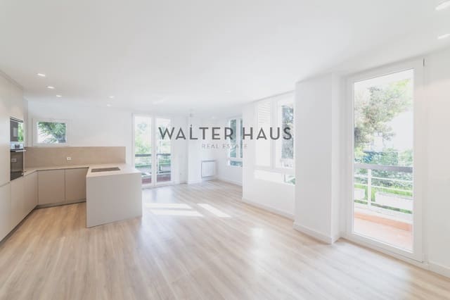 3 bedroom Flat for sale in Nueva España, Madrid city - € 1,130,000 (Ref: 9309213)