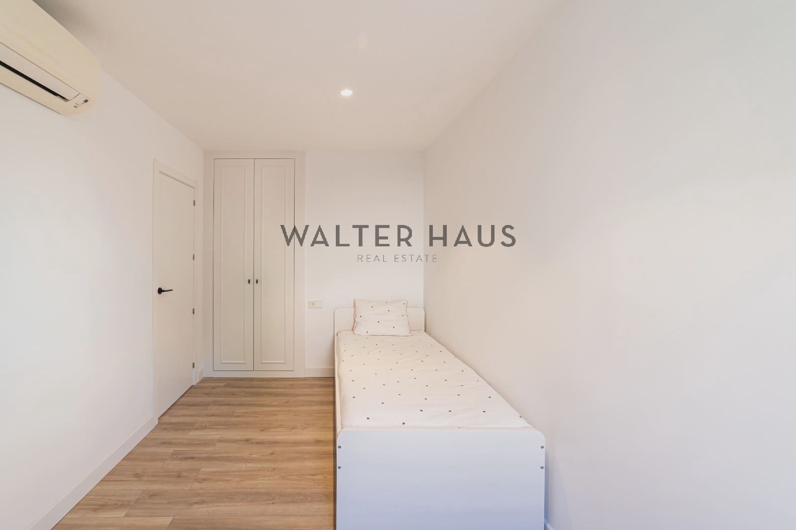 3 bedroom Flat for sale in Madrid city - € 1,250,000 (Ref: 9309213)
