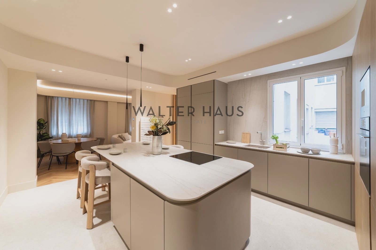 3 bedroom Flat for sale in Madrid city - € 1,430,000 (Ref: 9309377)