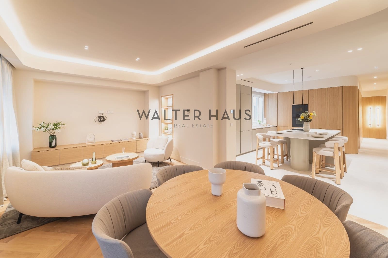 3 bedroom Flat for sale in Madrid city - € 1,430,000 (Ref: 9309377)