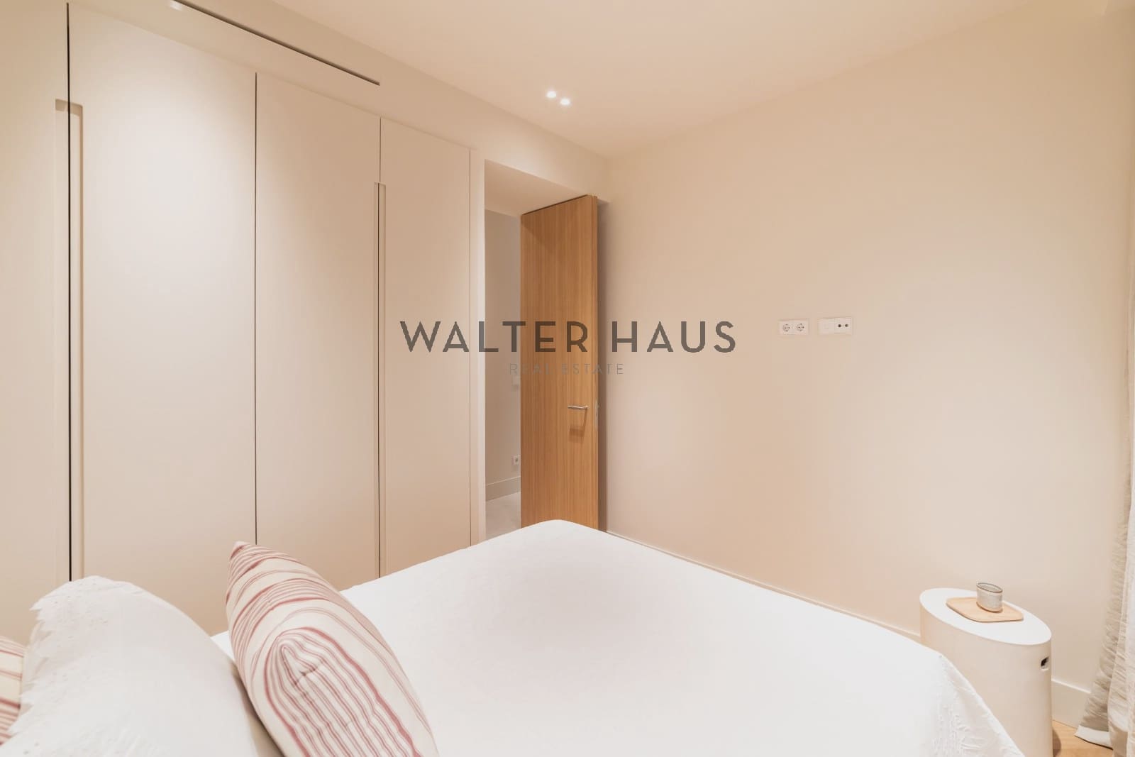 3 bedroom Flat for sale in Madrid city - € 1,430,000 (Ref: 9309377)