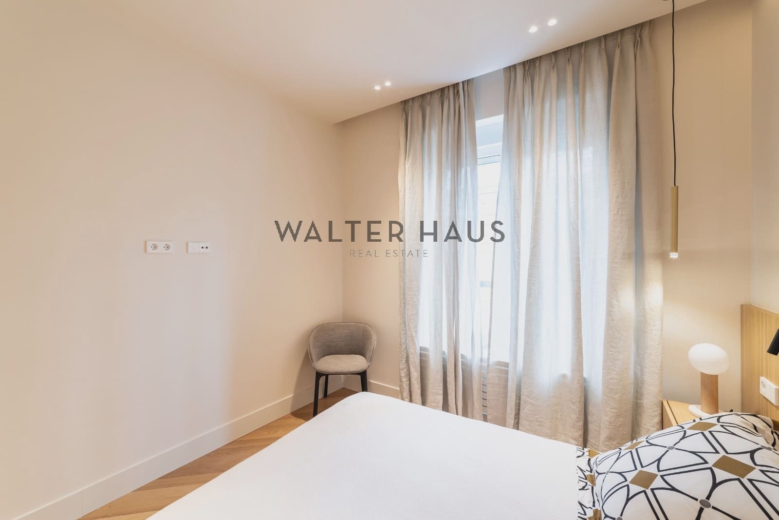 3 bedroom Flat for sale in Madrid city - € 1,430,000 (Ref: 9309377)