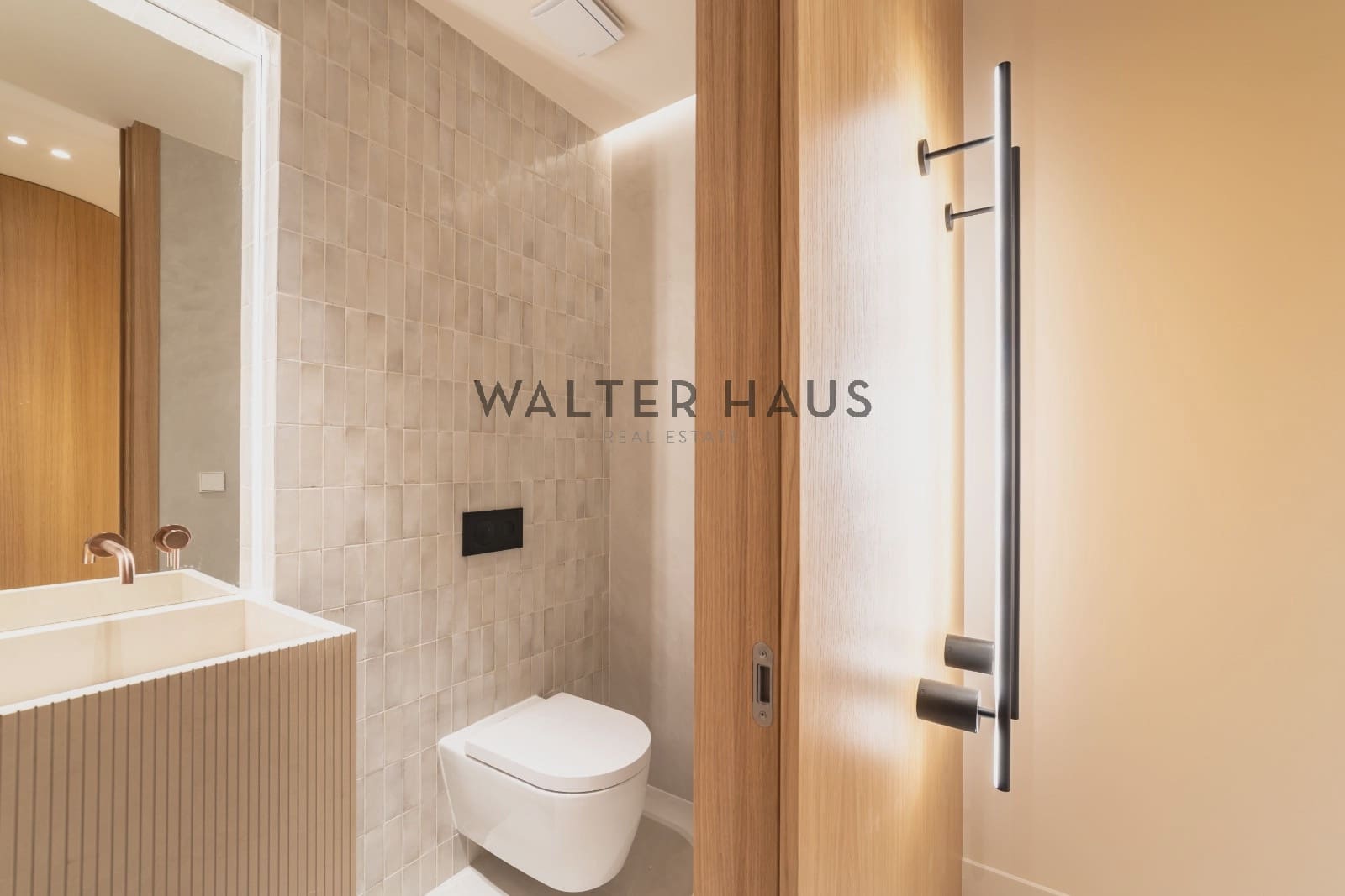 3 bedroom Flat for sale in Madrid city - € 1,430,000 (Ref: 9309377)