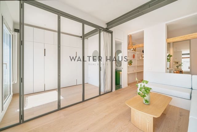 2 bedroom Flat for sale in Palacio, Madrid city with pool - € 825,000 (Ref: 9312058)