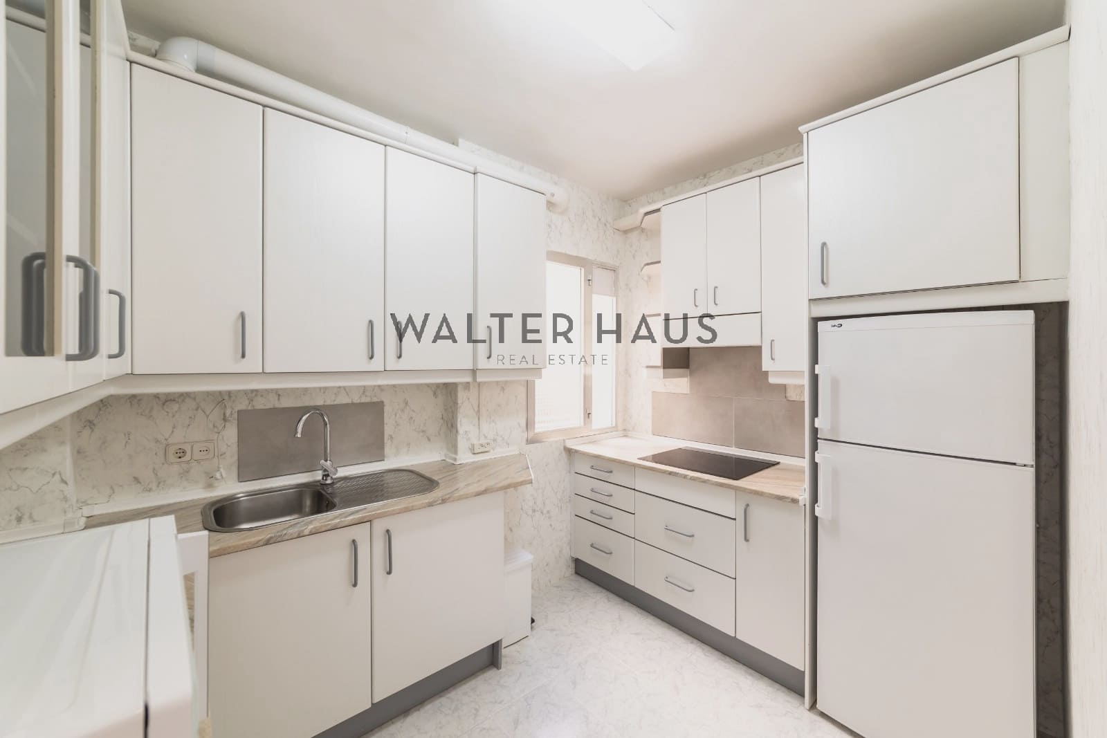 2 slaapkamer Flat te koop in Madrid stad - € 820.000 (Ref: 9315240)