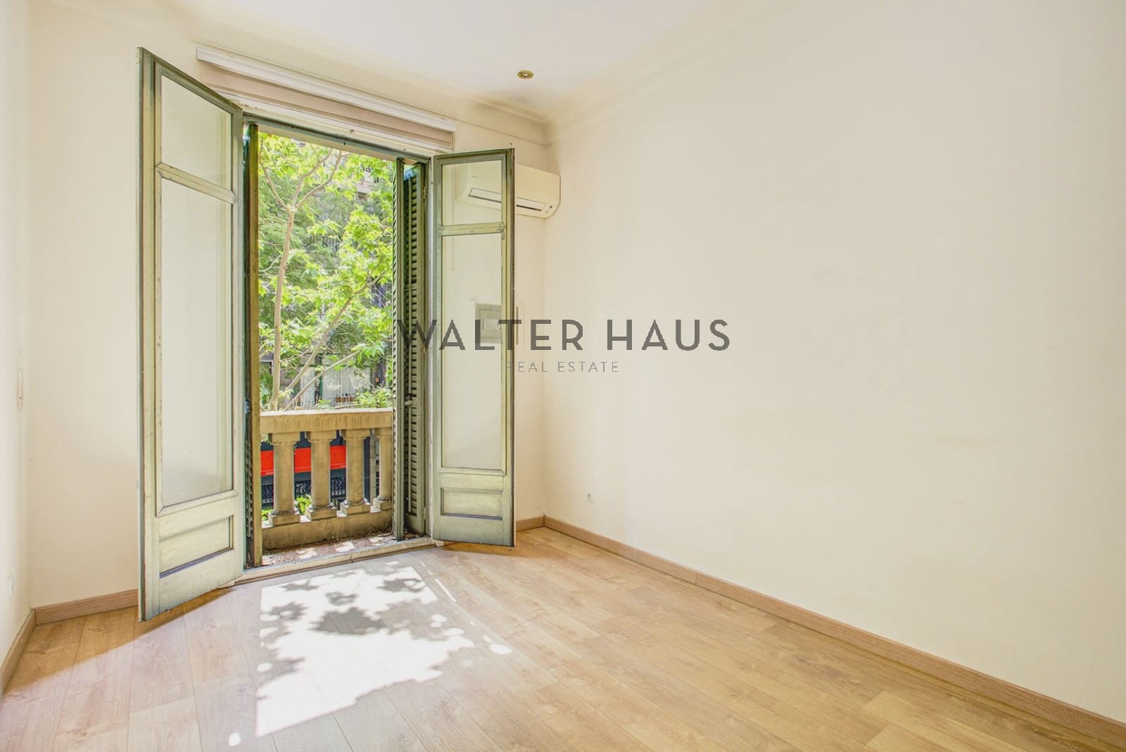 4 sypialnia Mieszkanie na sprzedaż w Miasto Barcelona - 799 000 € (Ref: 9315241)