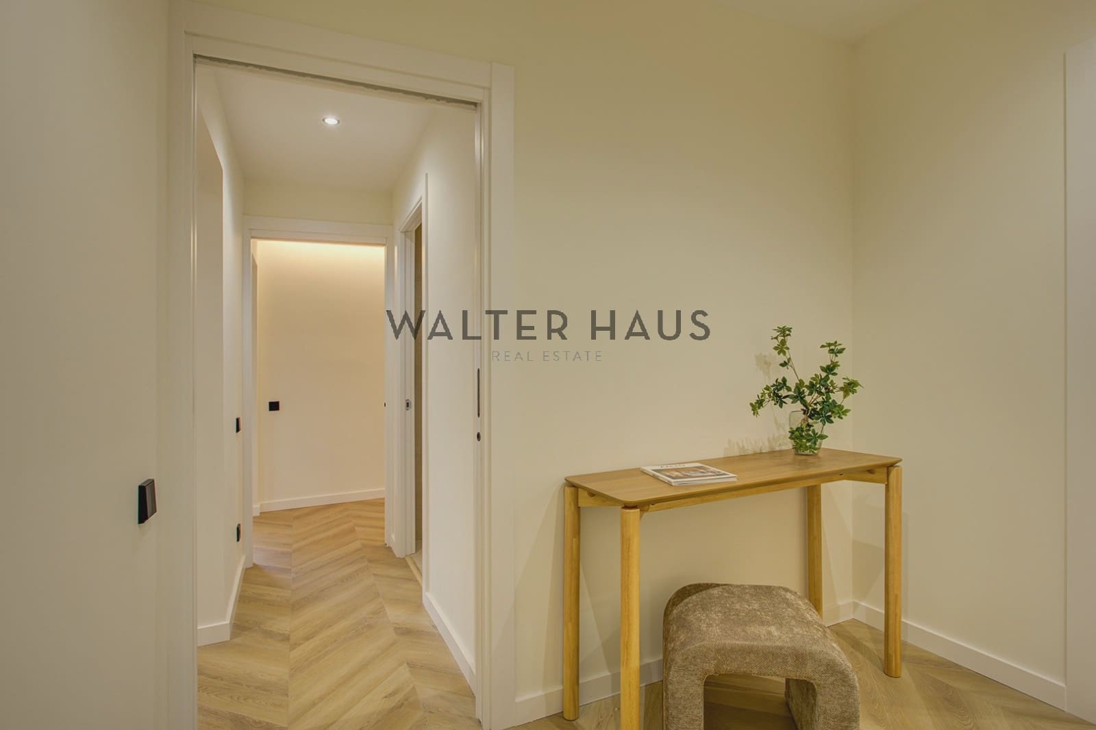 4 soveværelse Lejlighed til salg i Barcelona by - € 1.549.000 (Ref: 9319720)