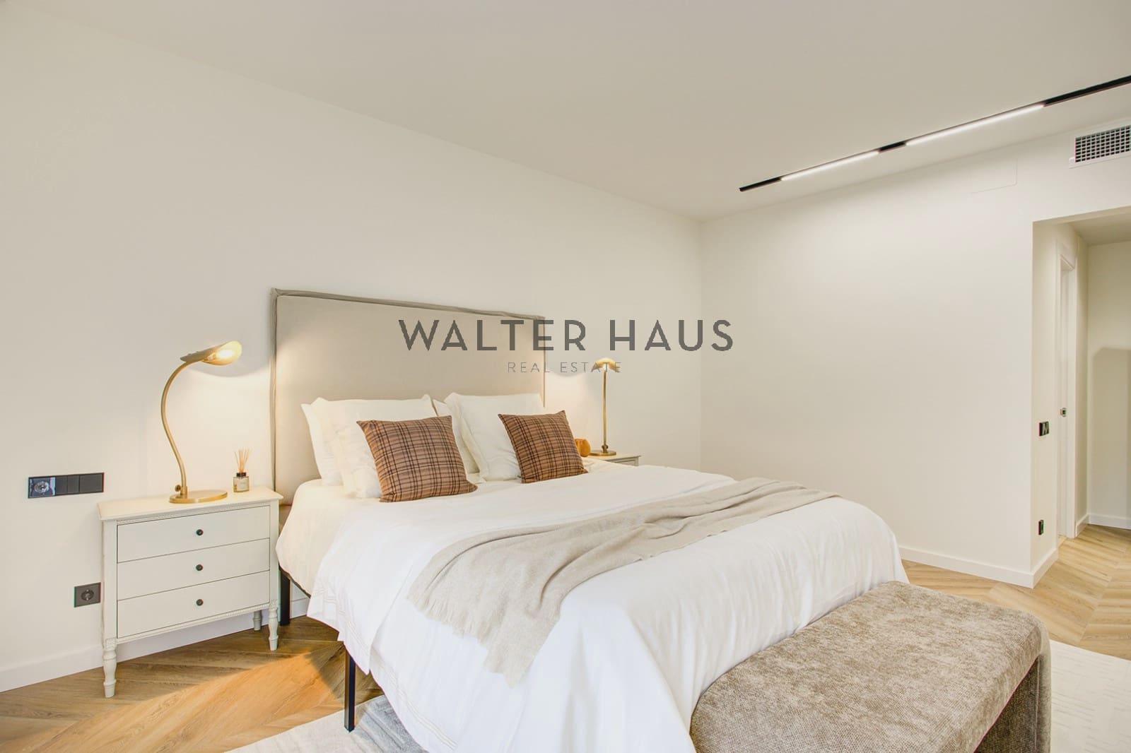 4 soveværelse Lejlighed til salg i Barcelona by - € 1.549.000 (Ref: 9319720)