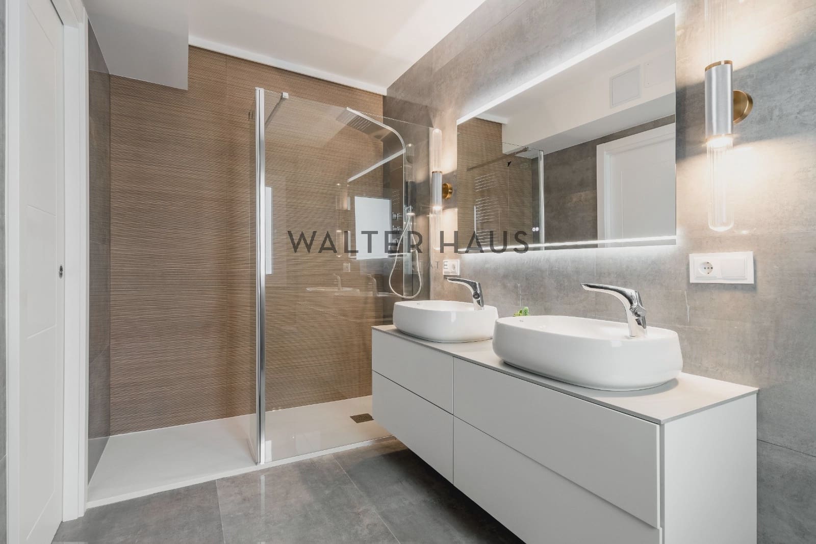 3 bedroom Flat for sale in Madrid city - € 2,490,000 (Ref: 9319962)