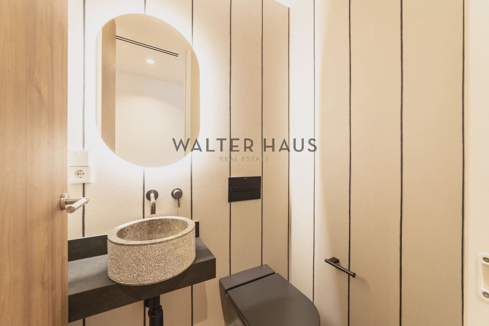 2 slaapkamer Flat te koop in Madrid stad - € 1.645.000 (Ref: 9329601)