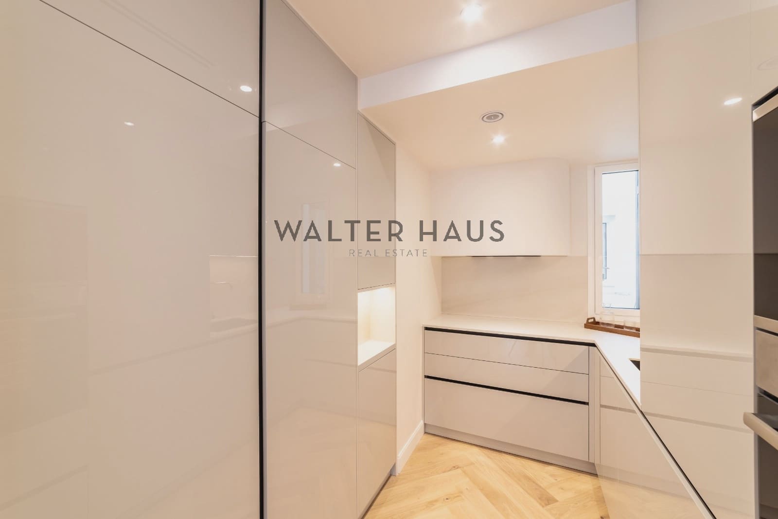 2 slaapkamer Flat te koop in Madrid stad - € 1.645.000 (Ref: 9329601)