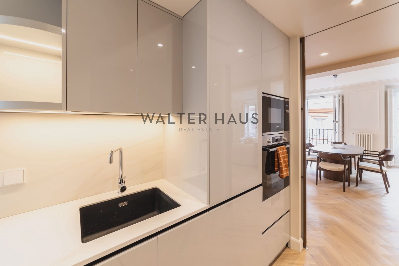 2 slaapkamer Flat te koop in Madrid stad - € 1.645.000 (Ref: 9329601)