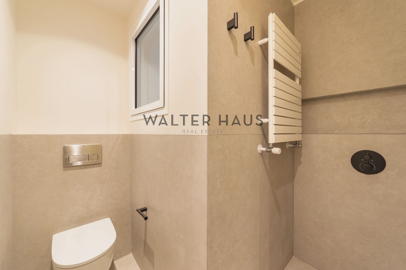 2 slaapkamer Flat te koop in Madrid stad - € 1.645.000 (Ref: 9329601)