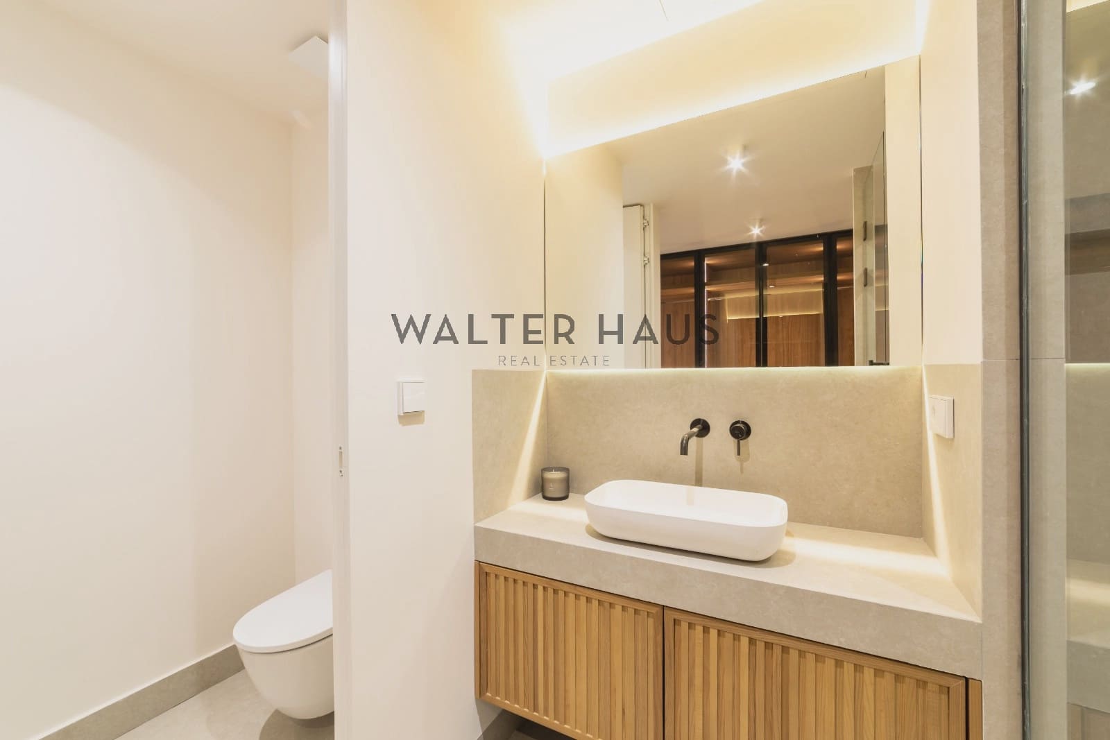 2 slaapkamer Flat te koop in Madrid stad - € 1.645.000 (Ref: 9329601)