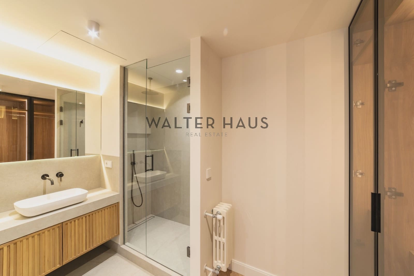 2 slaapkamer Flat te koop in Madrid stad - € 1.645.000 (Ref: 9329601)