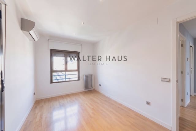 2 sypialnia Penthouse na sprzedaż w Trafalgar, Miasto Madryt - 950 000 € (Ref: 9329602)