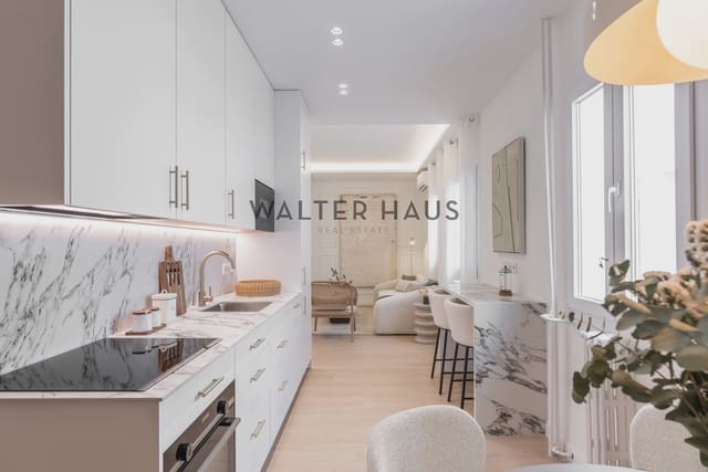 2 bedroom Flat for sale in Lista, Madrid city - € 860,000 (Ref: 9329875)