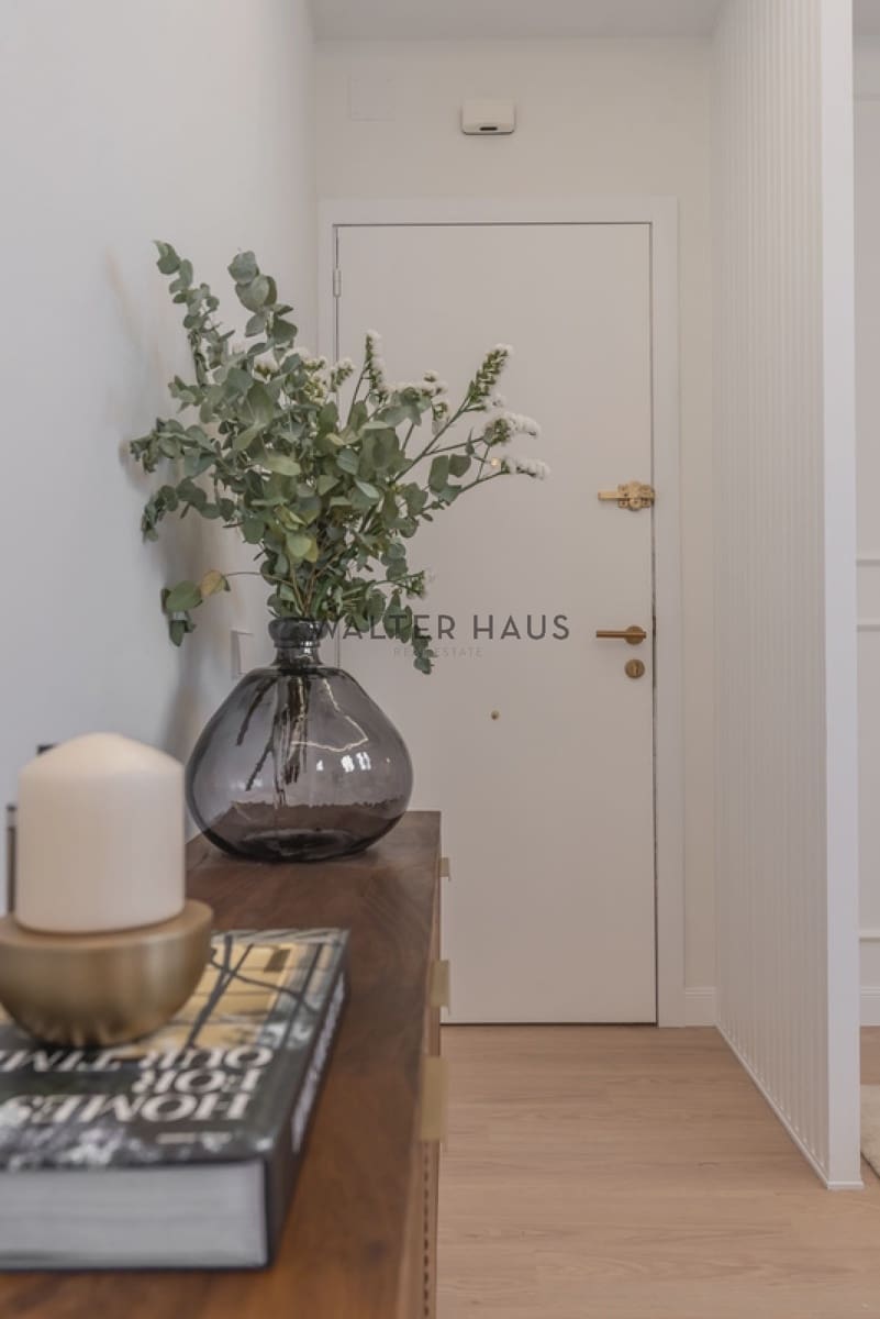 2 soveværelse Lejlighed til salg i Madrid by - € 860.000 (Ref: 9329875)