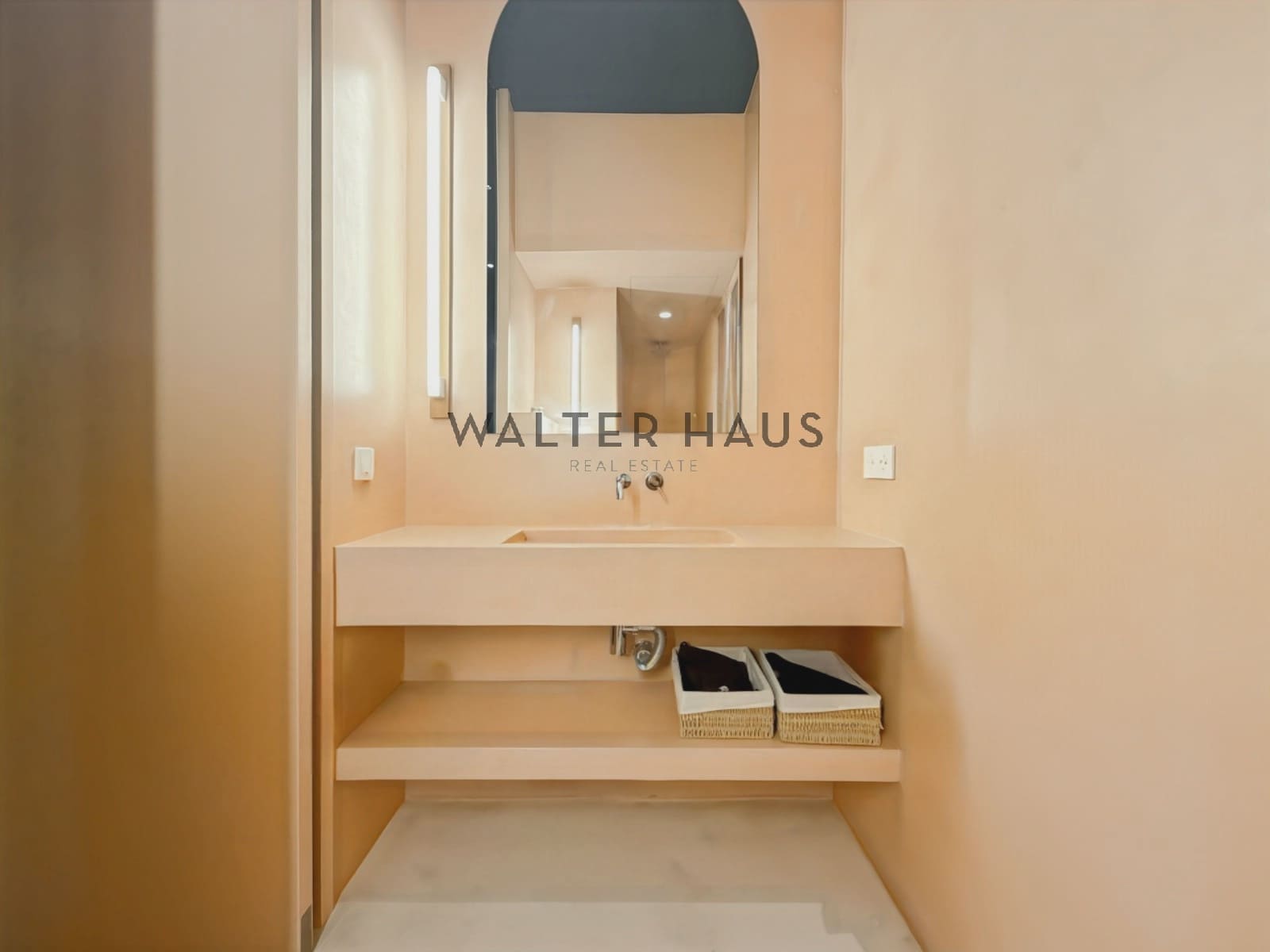 3 soveværelse Lejlighed til leje i Barcelona by - € 6.500 (Ref: 9329876)