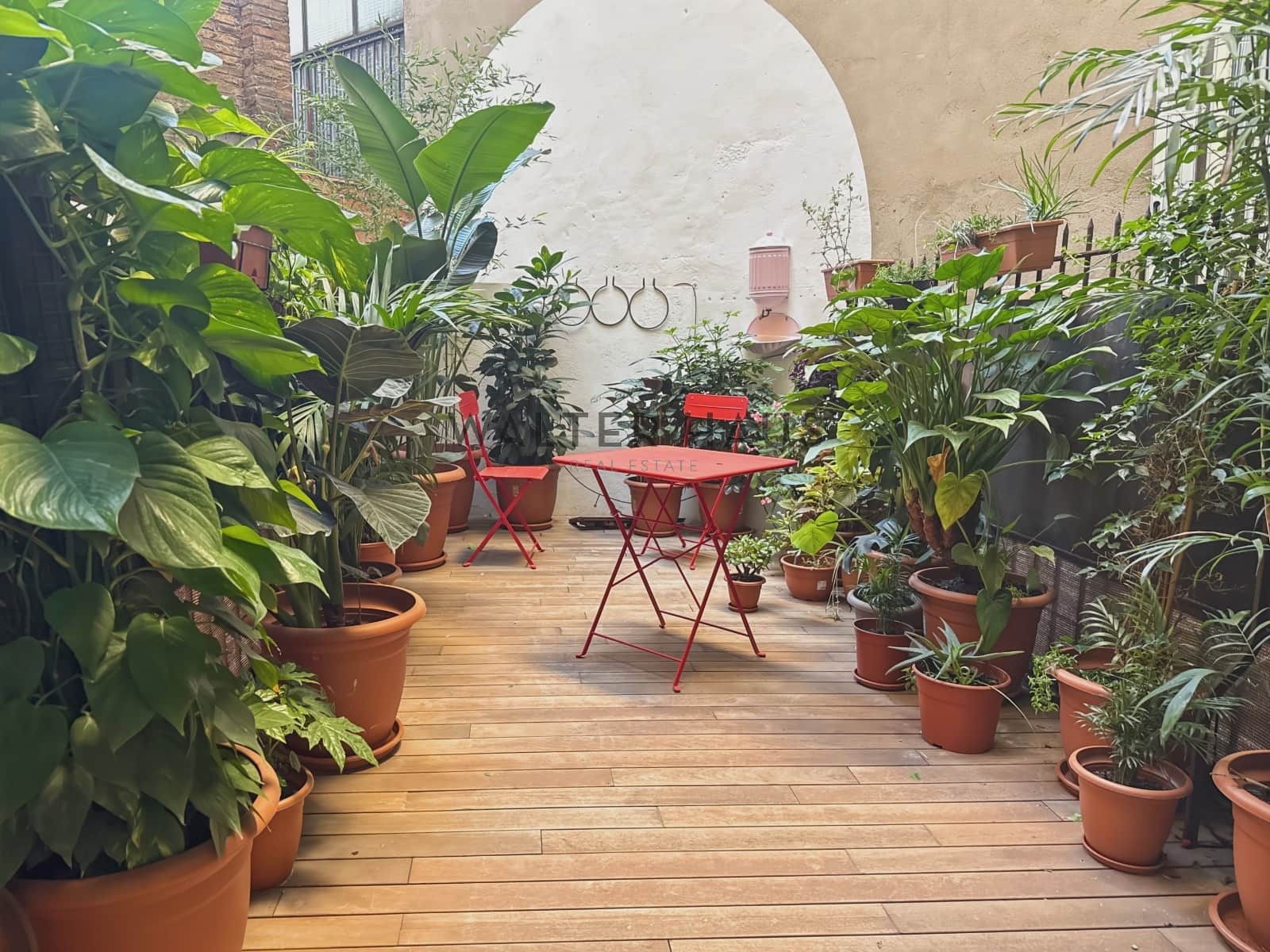 3 soveværelse Lejlighed til leje i Barcelona by - € 6.500 (Ref: 9329876)