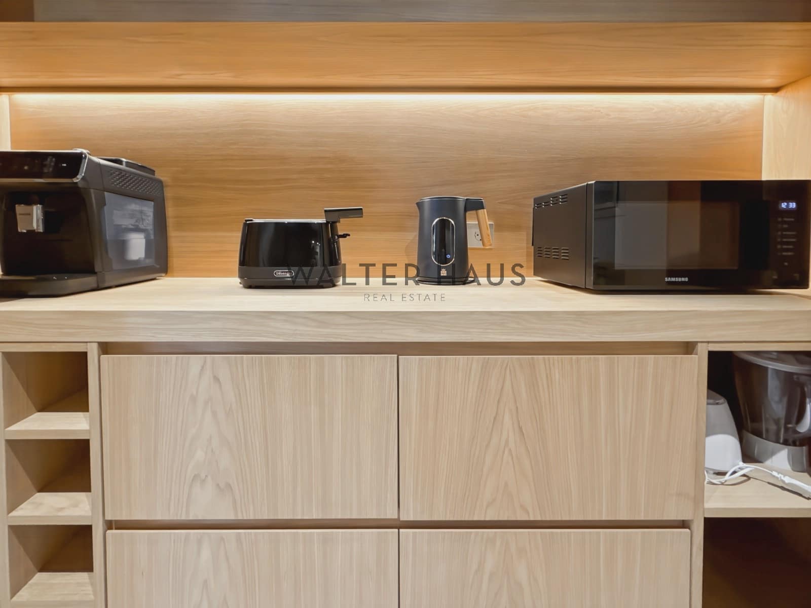 3 soveværelse Lejlighed til leje i Barcelona by - € 6.500 (Ref: 9329876)