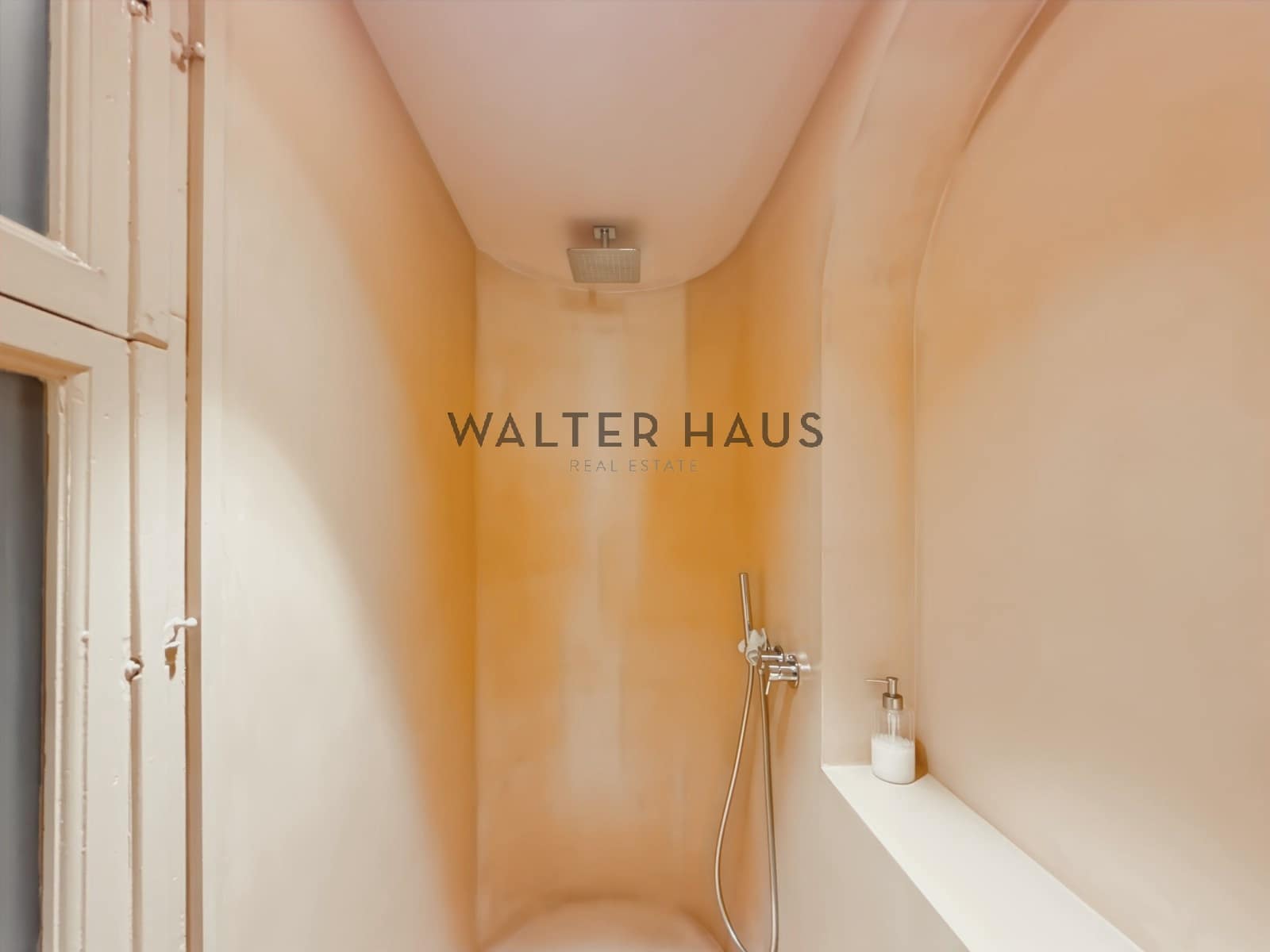 3 soveværelse Lejlighed til leje i Barcelona by - € 6.500 (Ref: 9329876)