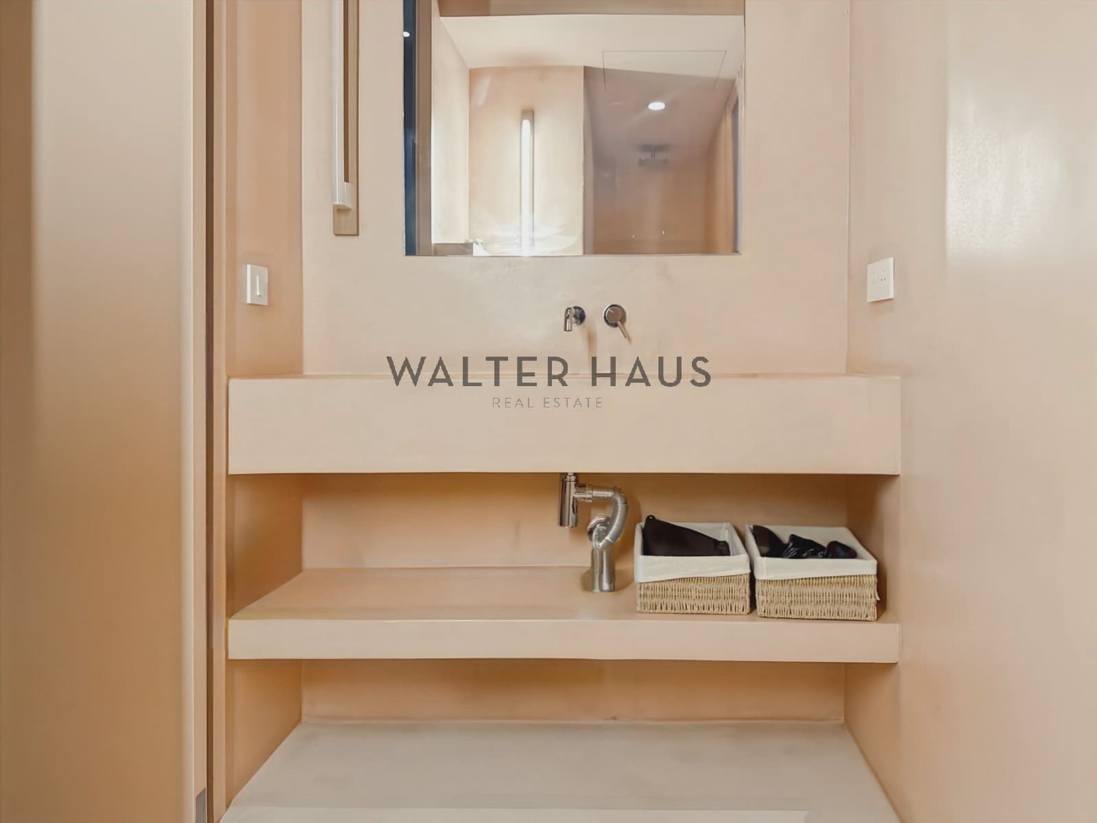 3 soveværelse Lejlighed til leje i Barcelona by - € 6.500 (Ref: 9329876)