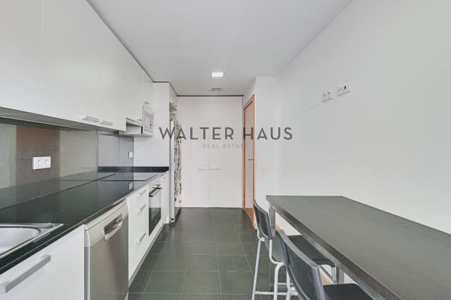 3 bedroom Flat for sale in Barcelona city with pool - € 720,000 (Ref: 9335637)