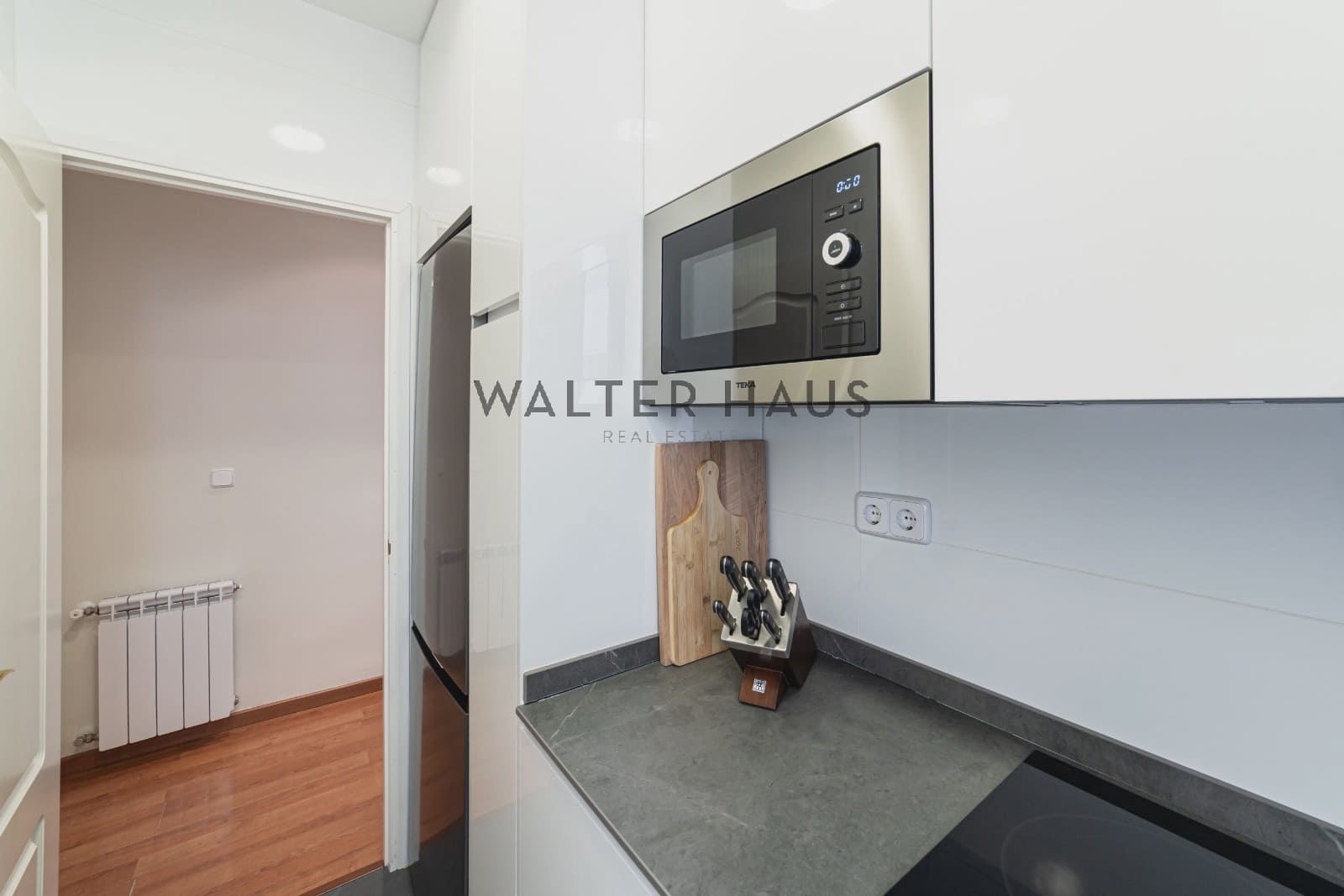 2 soveværelse Lejlighed til salg i Madrid by - € 800.000 (Ref: 9337057)