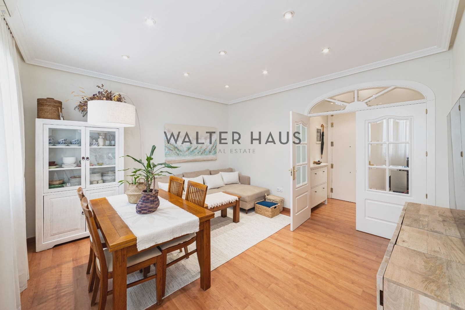 2 soveværelse Lejlighed til salg i Madrid by - € 800.000 (Ref: 9337057)