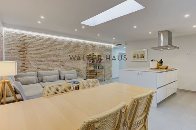 2 sypialnia Penthouse na sprzedaż w El Barri Gòtic, Miasto Barcelona - 599 000 € (Ref: 9344092)