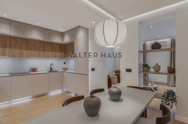 3 sovrum Lägenhet till salu i Universidad, Madrid stad - 1 230 000 € (Ref: 9348687)