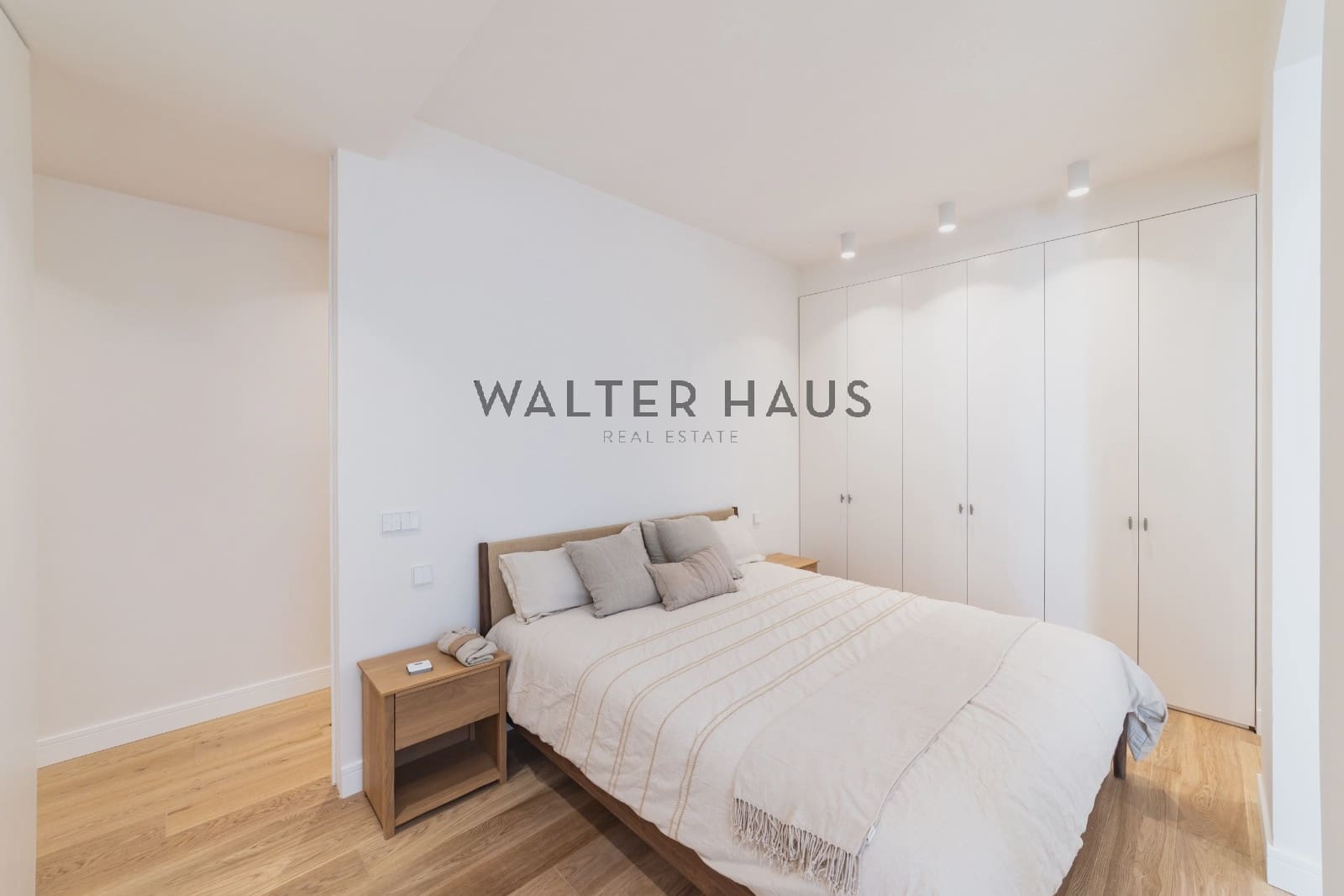 2 soveværelse Lejlighed til salg i Madrid by med swimmingpool - € 1.800.000 (Ref: 9350089)