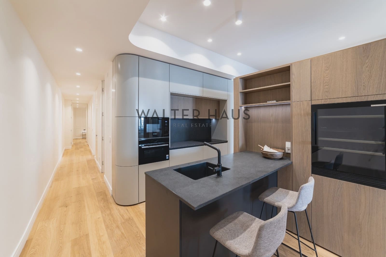 2 soveværelse Lejlighed til salg i Madrid by med swimmingpool - € 1.800.000 (Ref: 9350089)