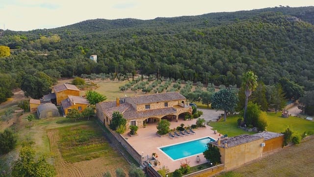 7 bedroom Villa for sale in Calonge i Sant Antoni with pool - € 2,300,000 (Ref: 9352154)