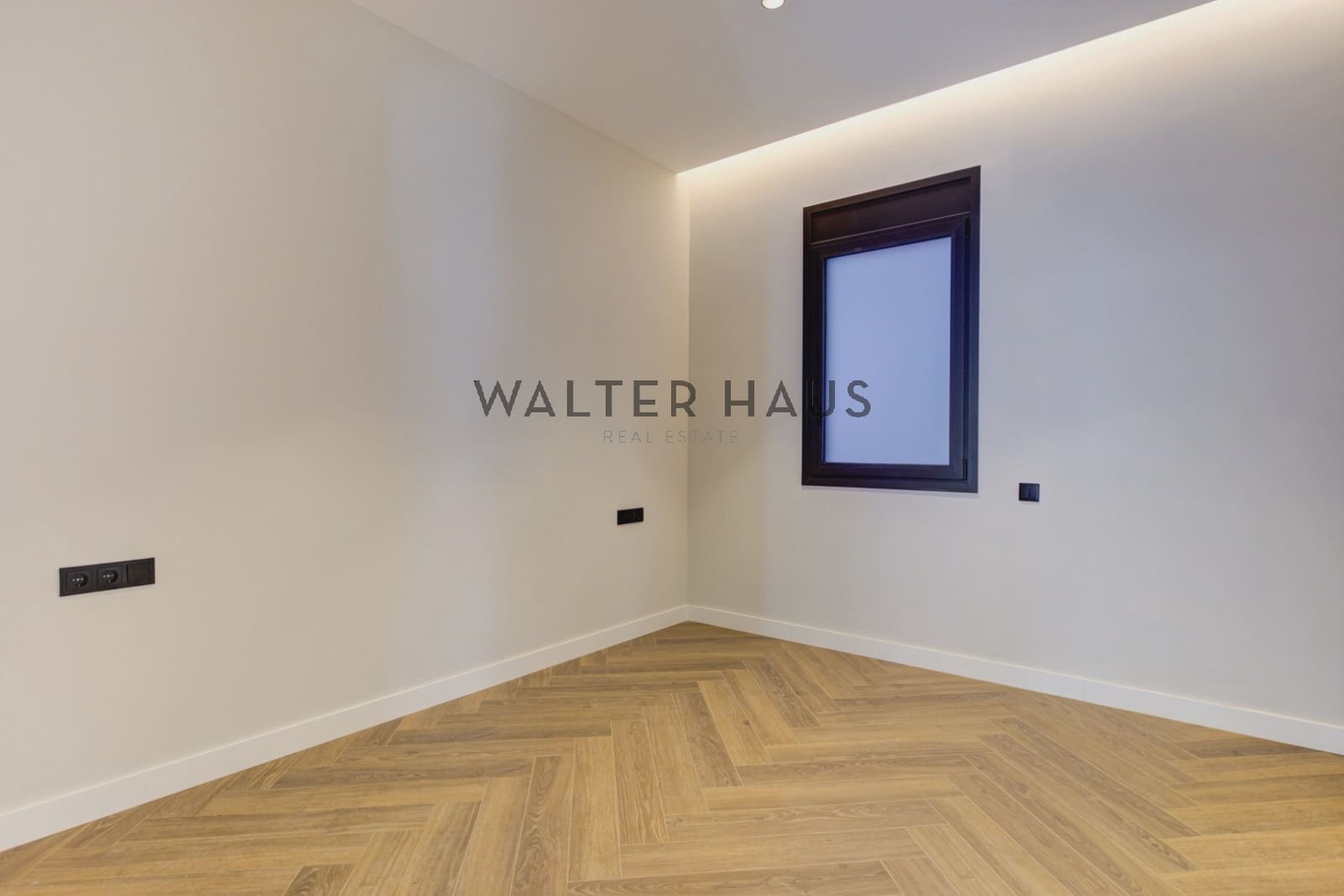 3 bedroom Flat for sale in Barcelona city - € 1,180,000 (Ref: 9352841)