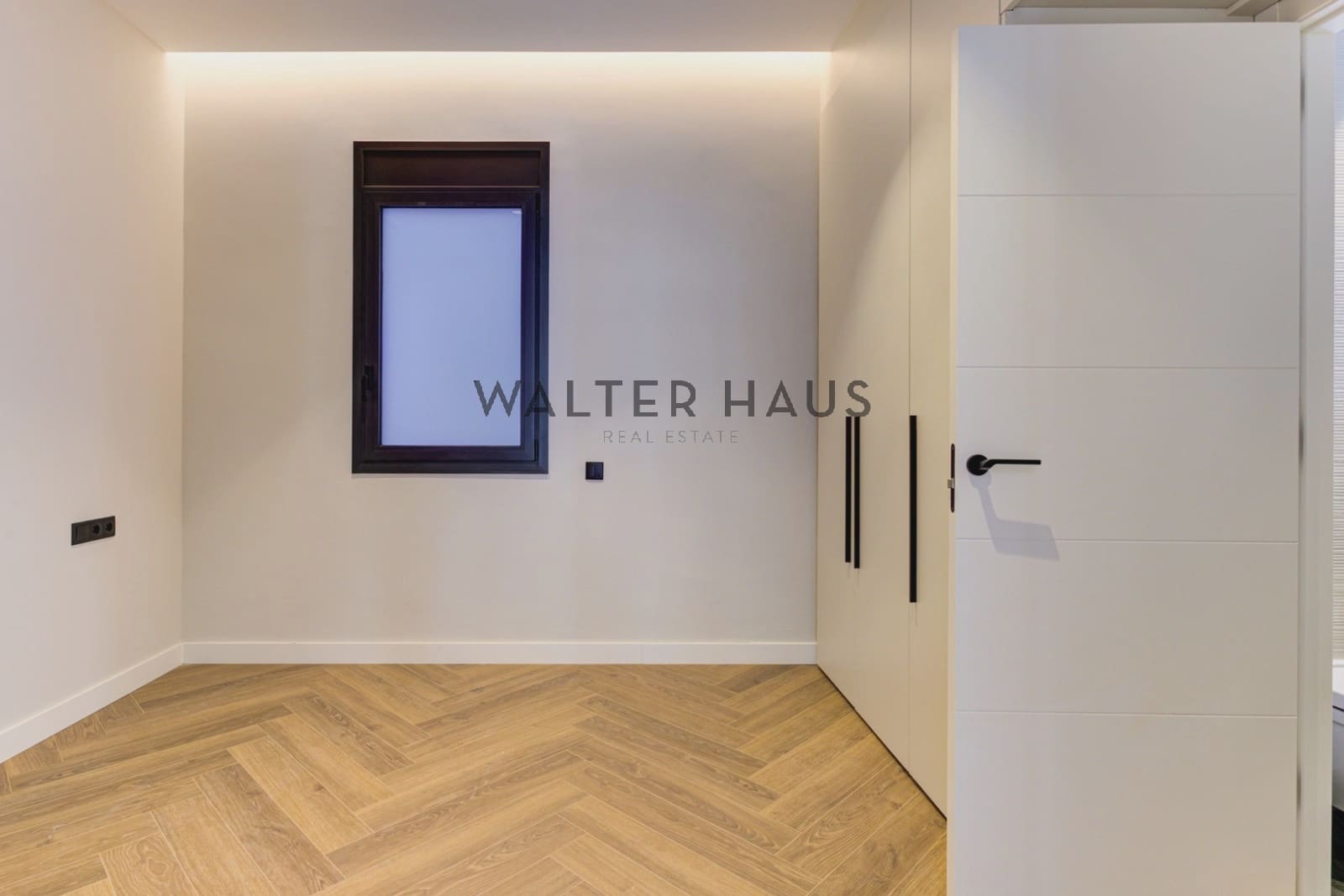 3 bedroom Flat for sale in Barcelona city - € 1,180,000 (Ref: 9352841)