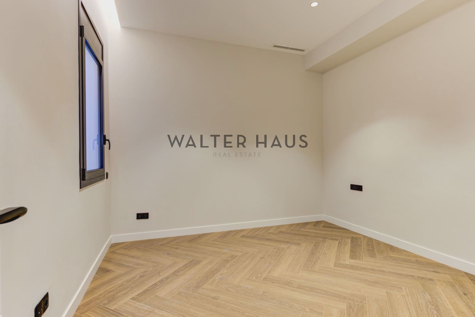 3 bedroom Flat for sale in Barcelona city - € 1,180,000 (Ref: 9352841)