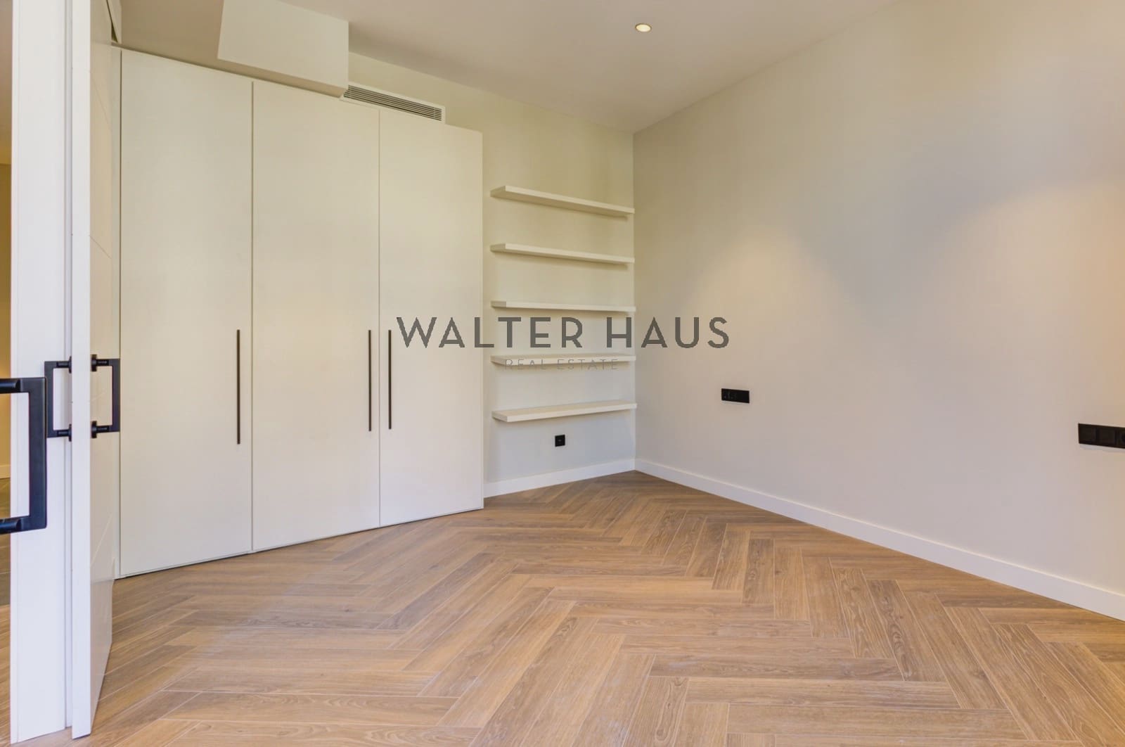 2 makuuhuone Asunto myytävänä paikassa Barcelona kaupunki - 680 000 € (Ref: 9352920)