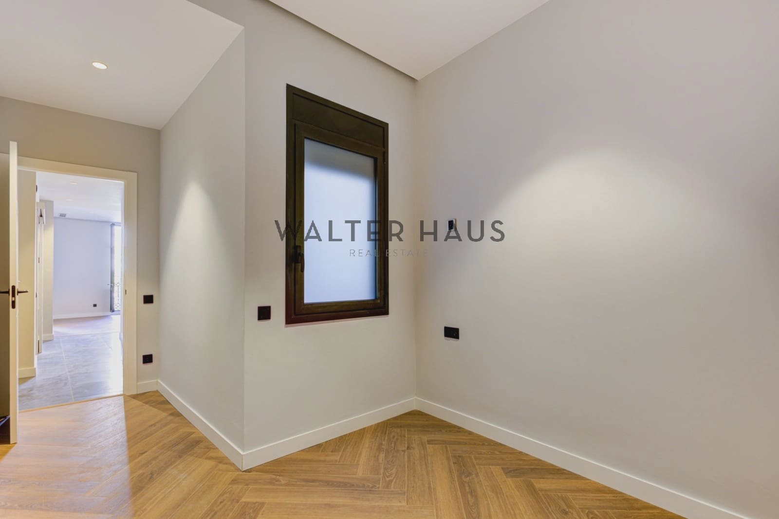 2 makuuhuone Asunto myytävänä paikassa Barcelona kaupunki - 680 000 € (Ref: 9352920)