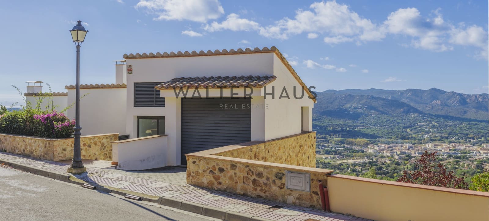 3 soveværelse Villa til salg i Santa Cristina d'Aro med swimmingpool - € 760.000 (Ref: 9354242)