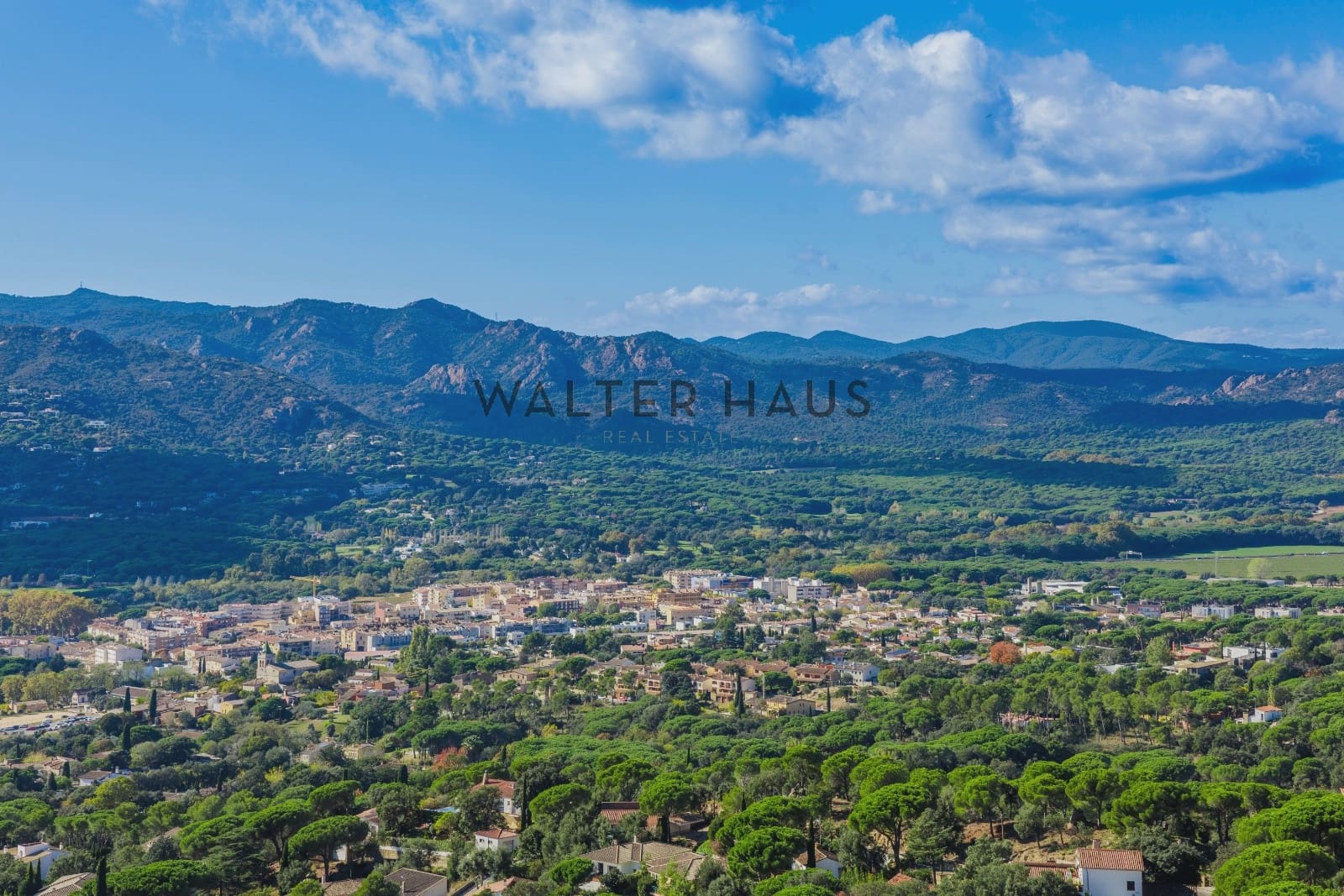 3 soveværelse Villa til salg i Santa Cristina d'Aro med swimmingpool - € 760.000 (Ref: 9354242)