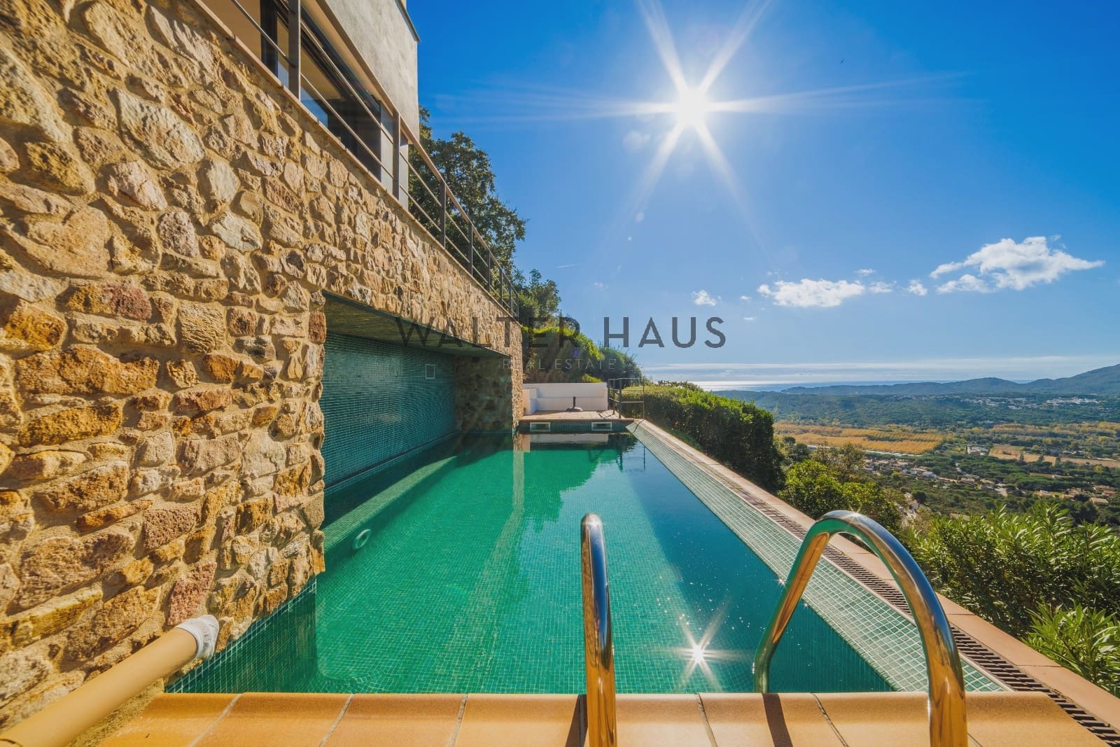 3 soveværelse Villa til salg i Santa Cristina d'Aro med swimmingpool - € 760.000 (Ref: 9354242)