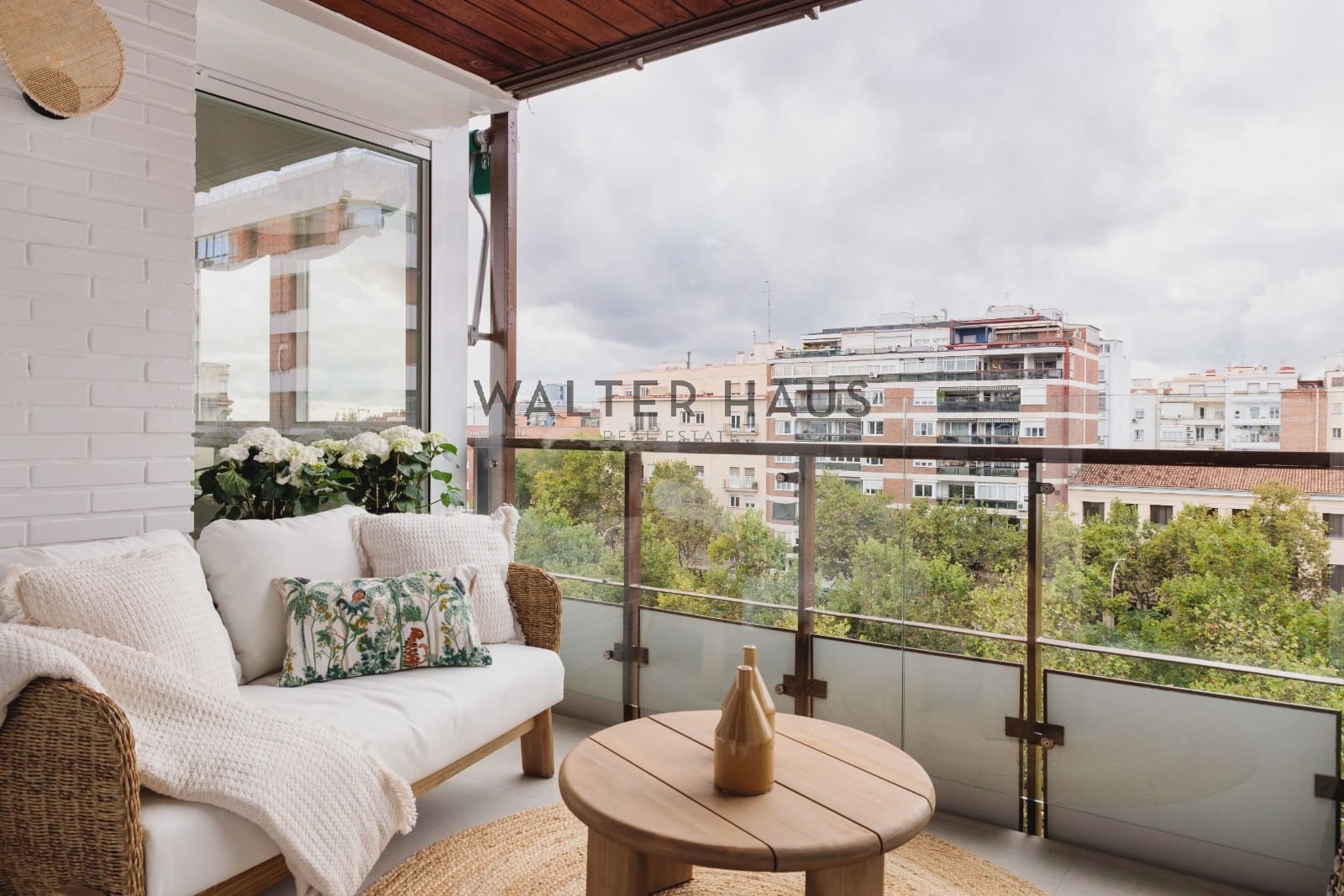 3 slaapkamer Flat te koop in Madrid stad - € 1.945.000 (Ref: 9370342)