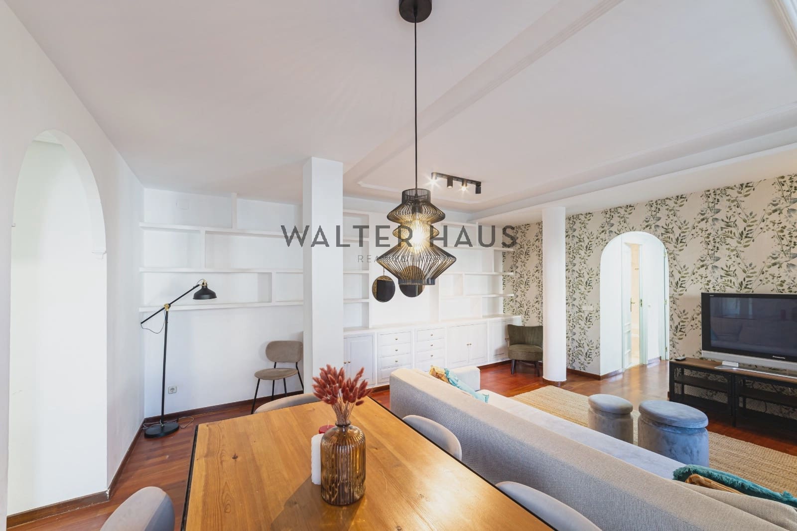 Piso de 2 habitaciones en Madrid ciudad en alquiler - 1.800 € (Ref: 9371408)